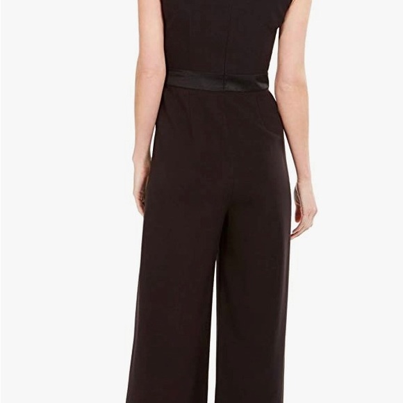 Vince Camuto Wide-Leg Long V-Neck Jumpsuit 🤍🖤 with Satin Neck & Waist 🤍🖤 - Picture 5 of 7